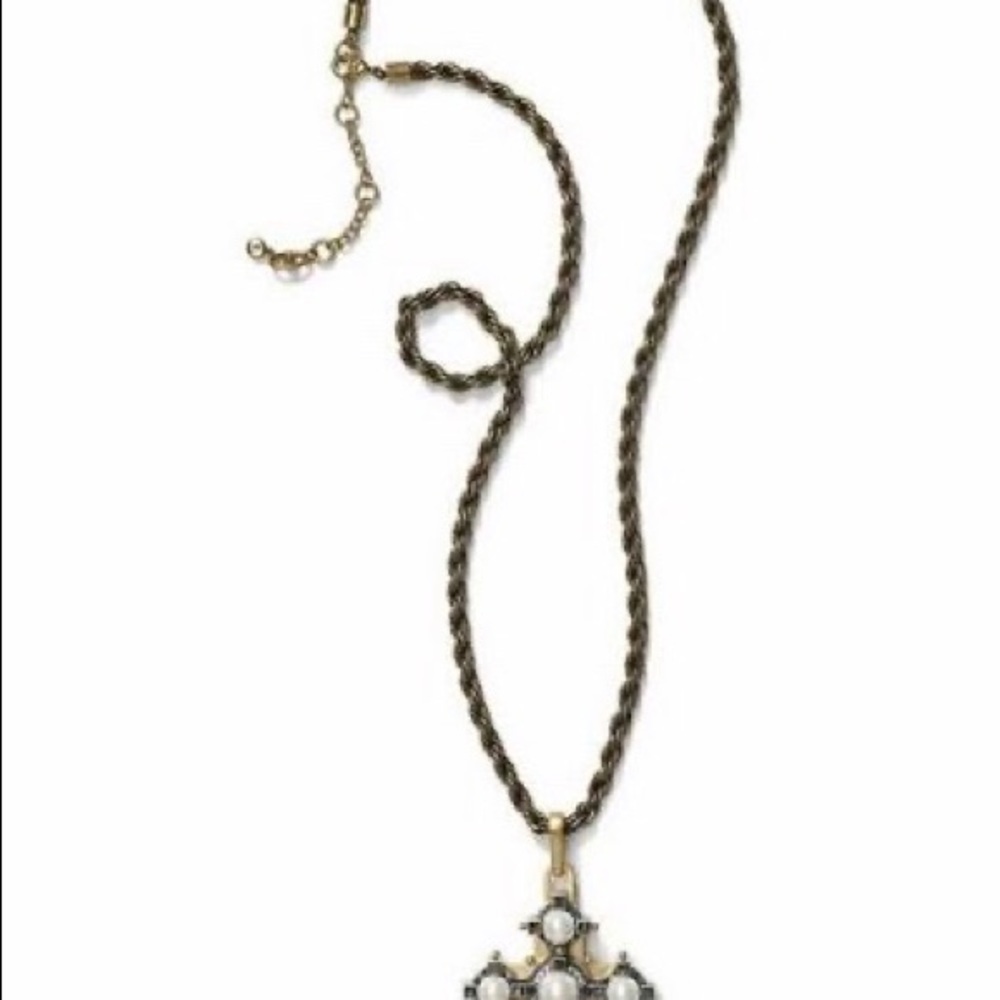 Tudor necklace